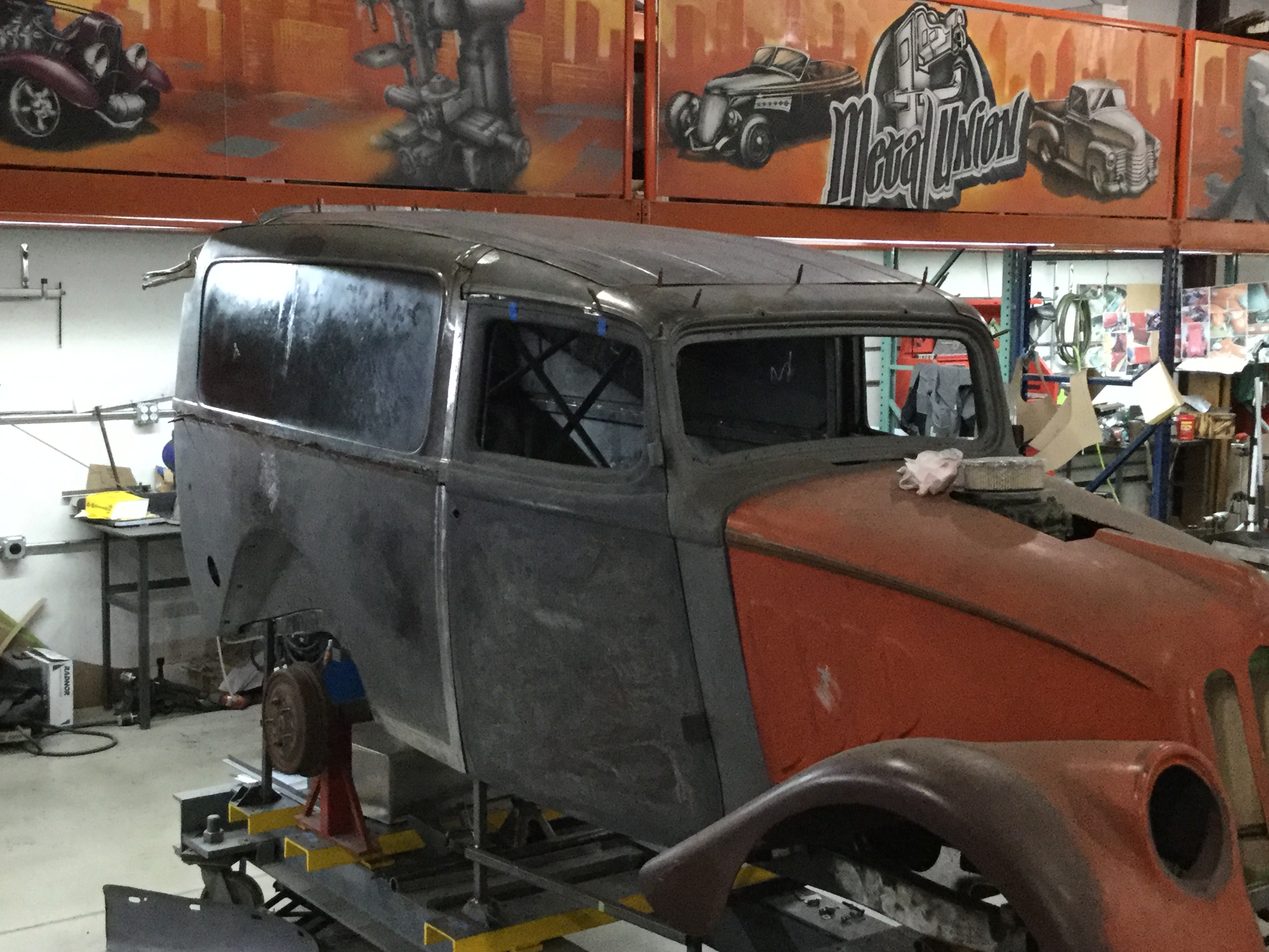 Forming the body of the Willys Gasser