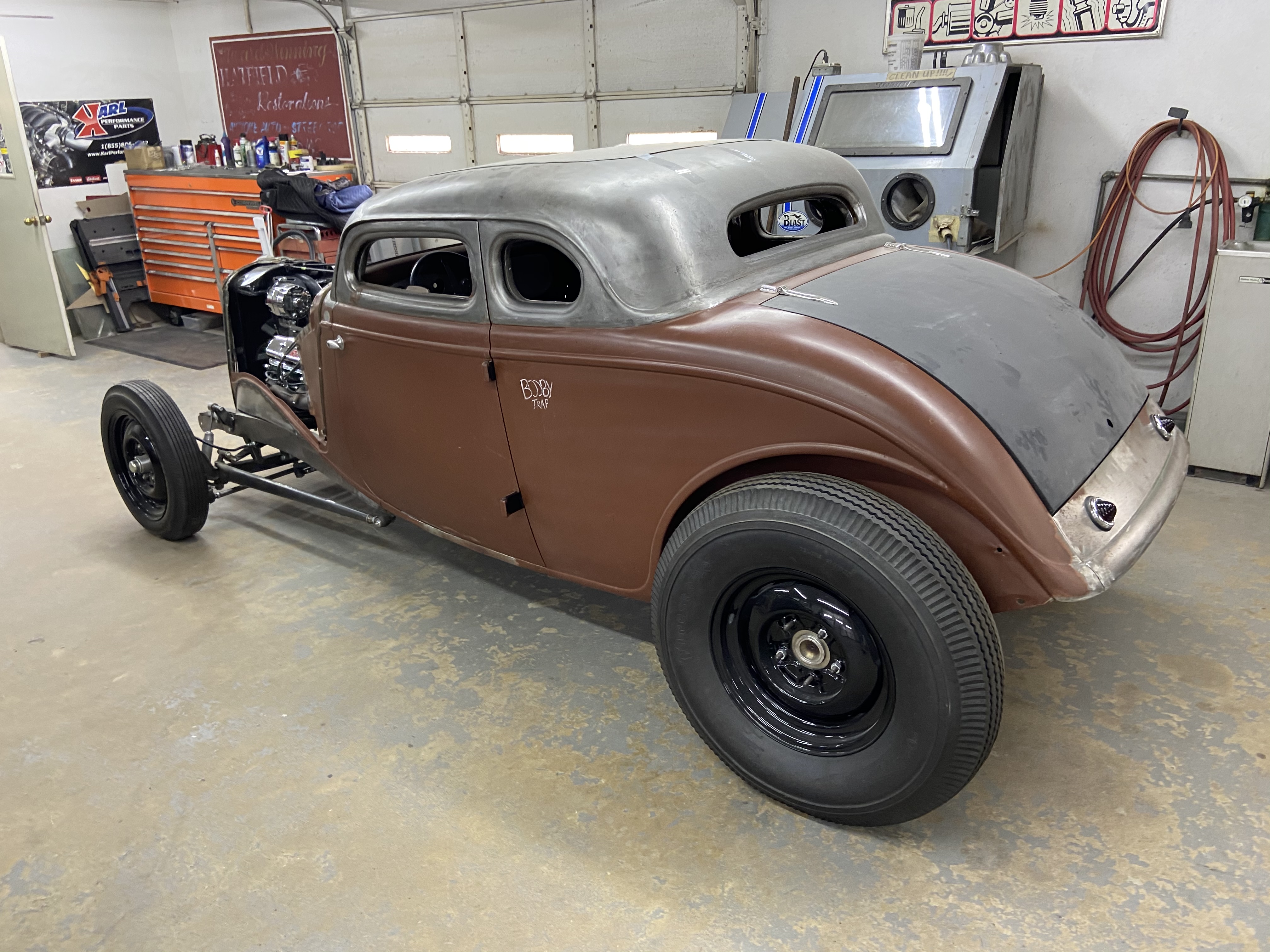 1934 5 window coupe rear quarter